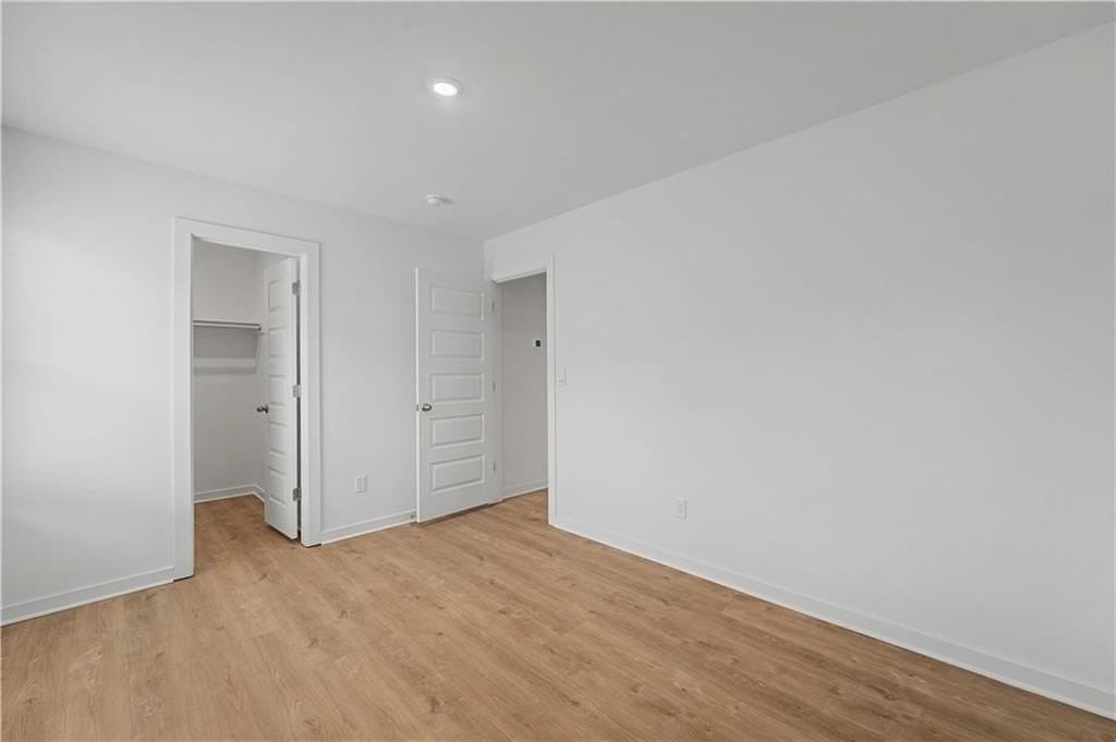 3021 Laredo Ln - Photo 6 of 22