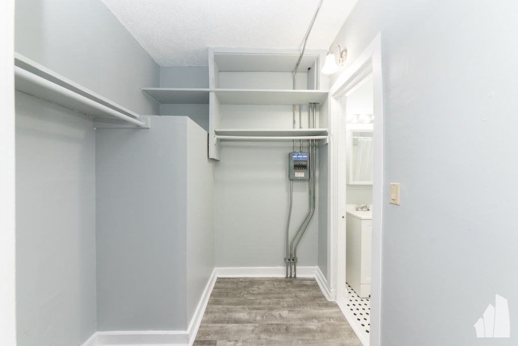 4735 N Beacon St #407 - Photo 5 of 7