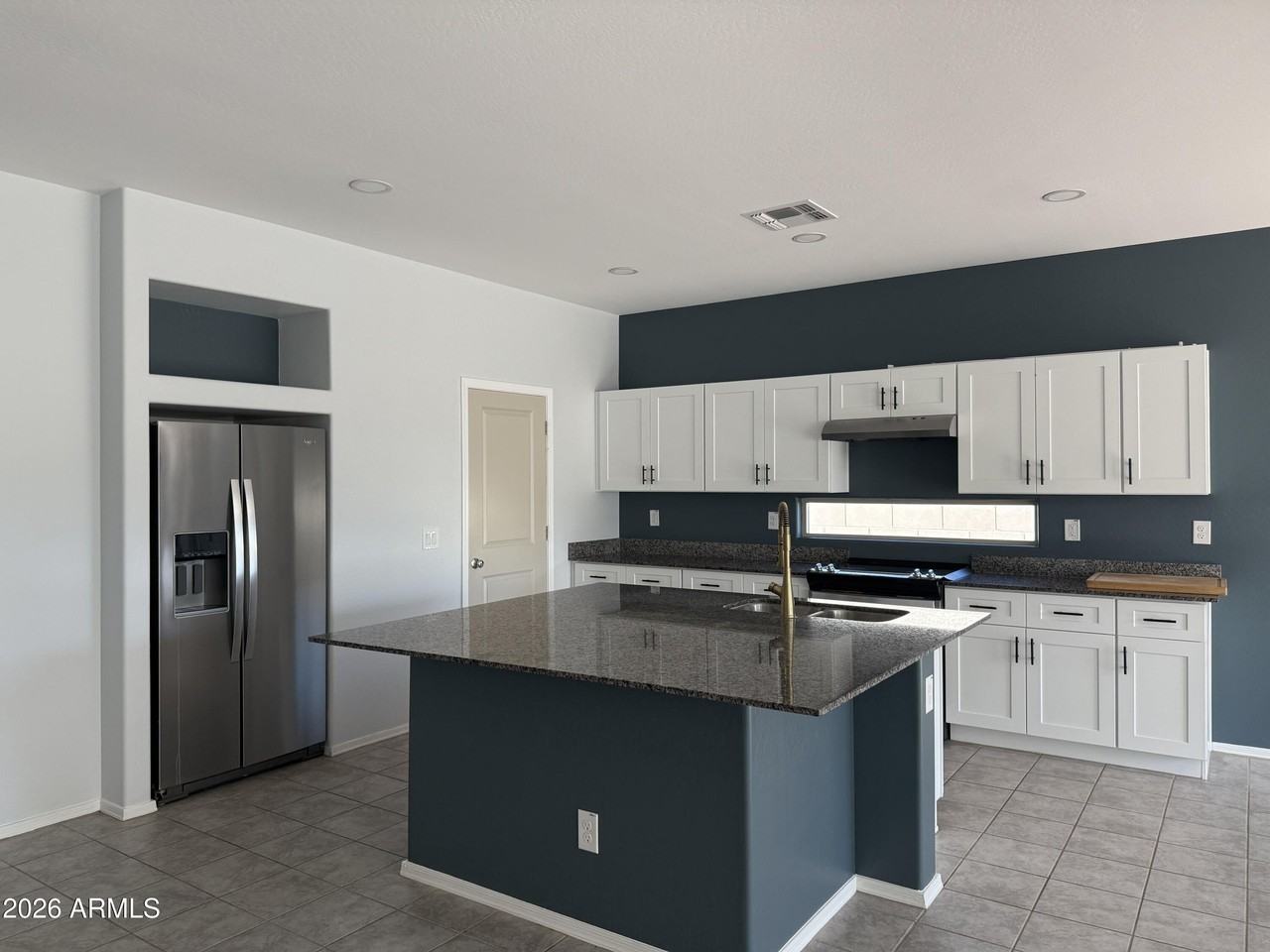 1691 W Inca Dr - Photo 4 of 30