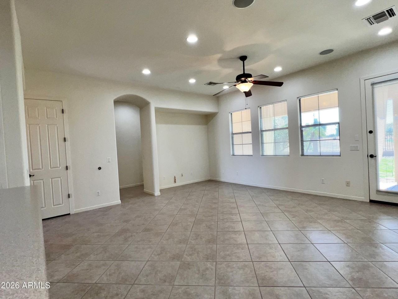 14313 W Alvarado Dr - Photo 4 of 25