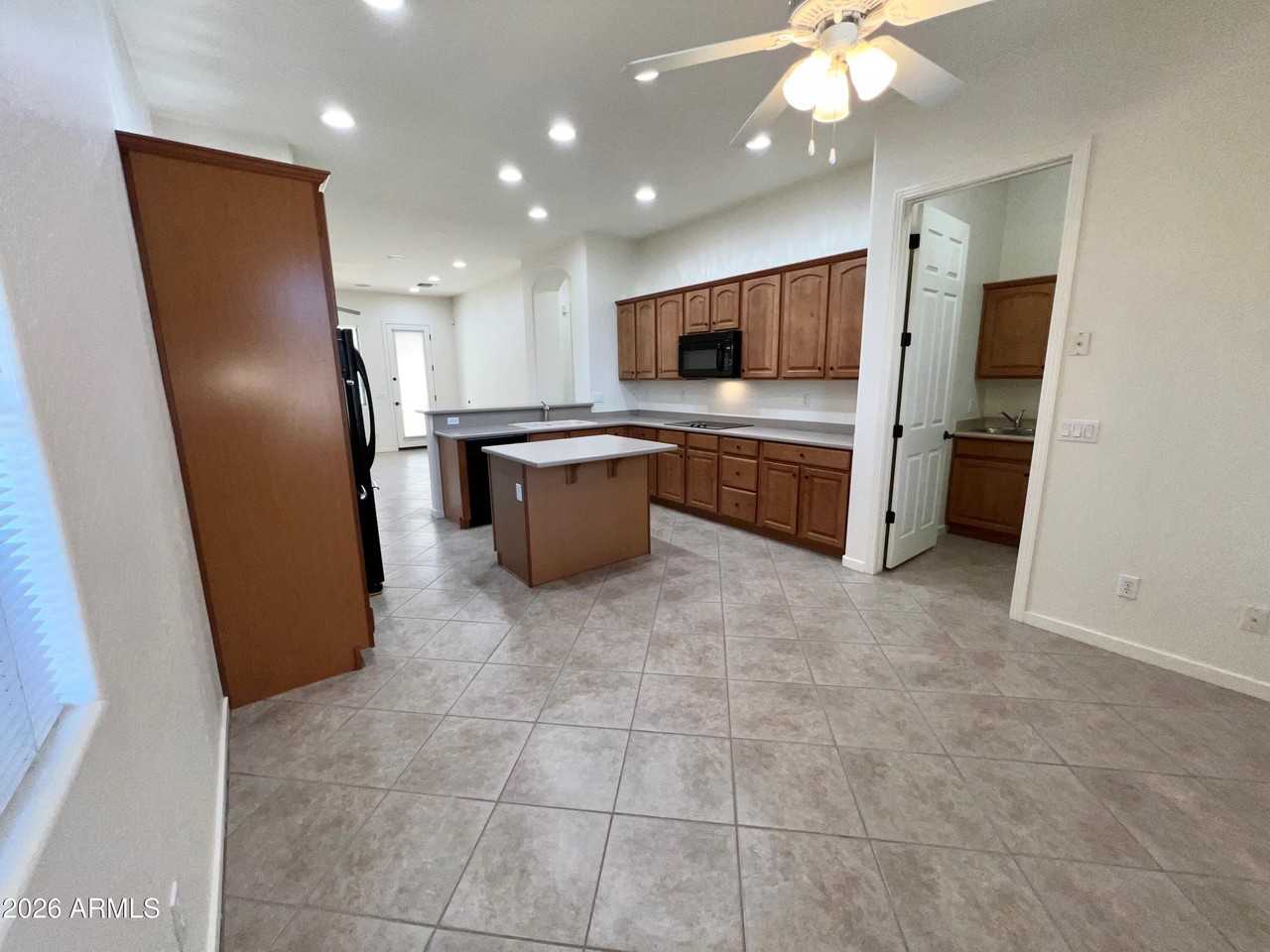 14313 W Alvarado Dr - Photo 5 of 25