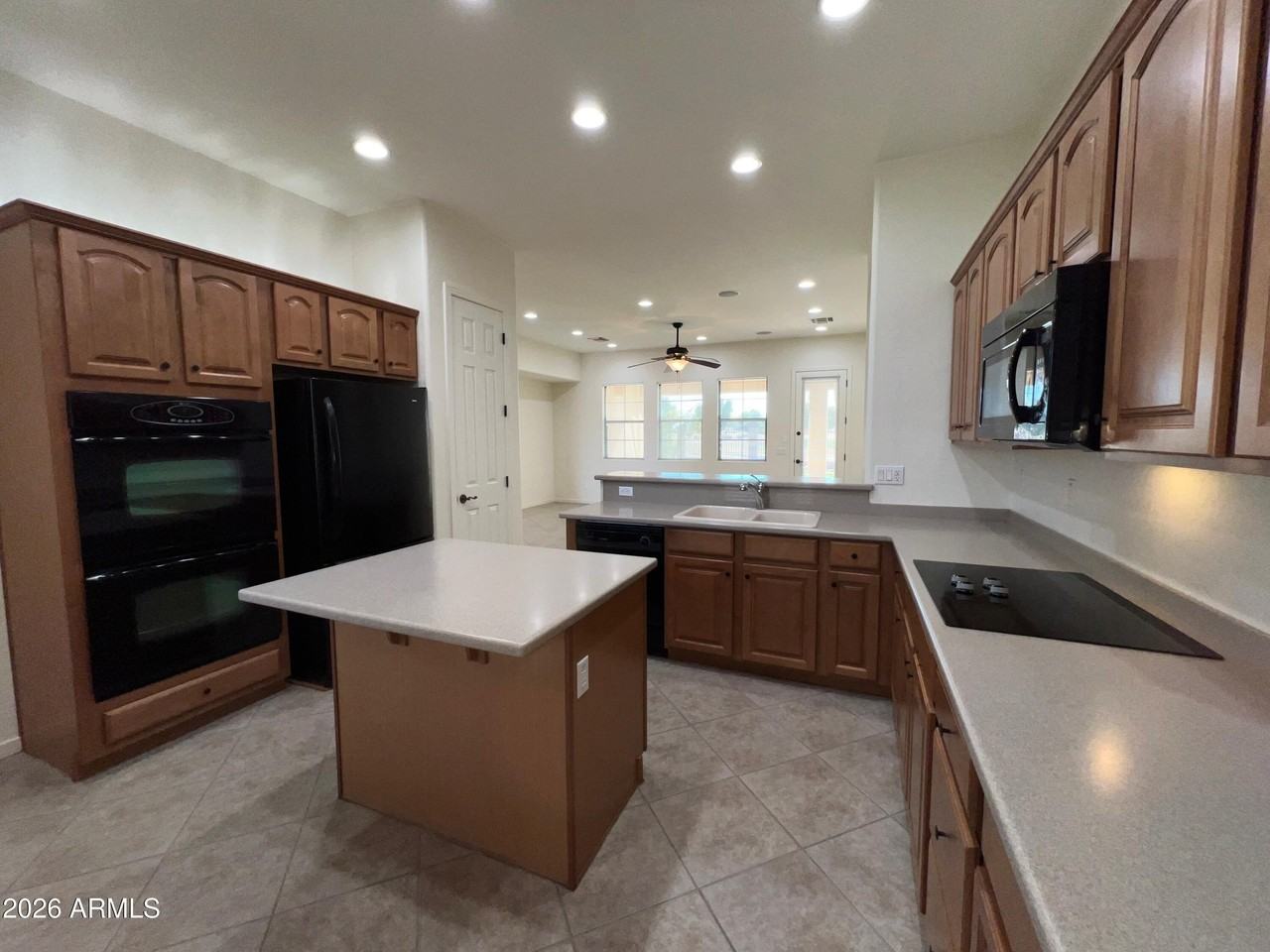 14313 W Alvarado Dr - Photo 6 of 25