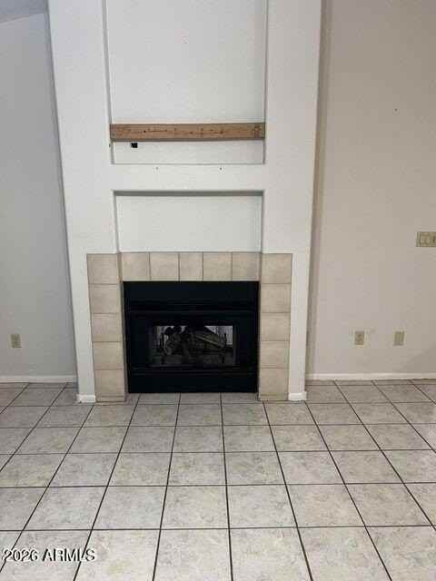 1080 E Flint St - Photo 4 of 14