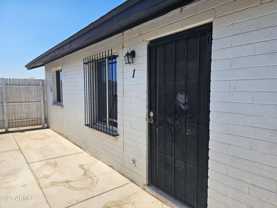 3224 W Jackson St - Photo 1 of 1