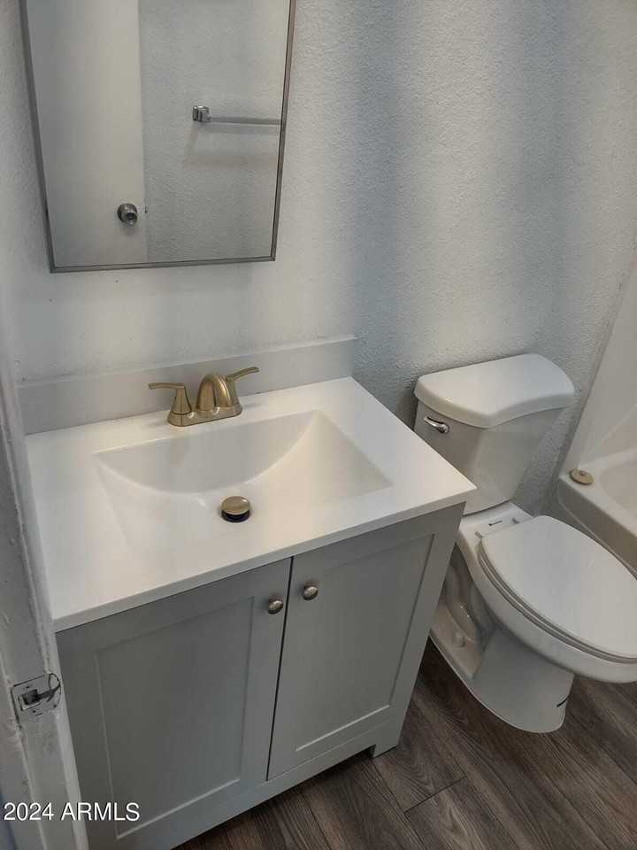 3224 W Jackson St - Photo 7 of 8