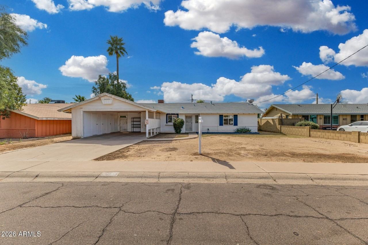 3945 W Orange Dr - Photo 2 of 31