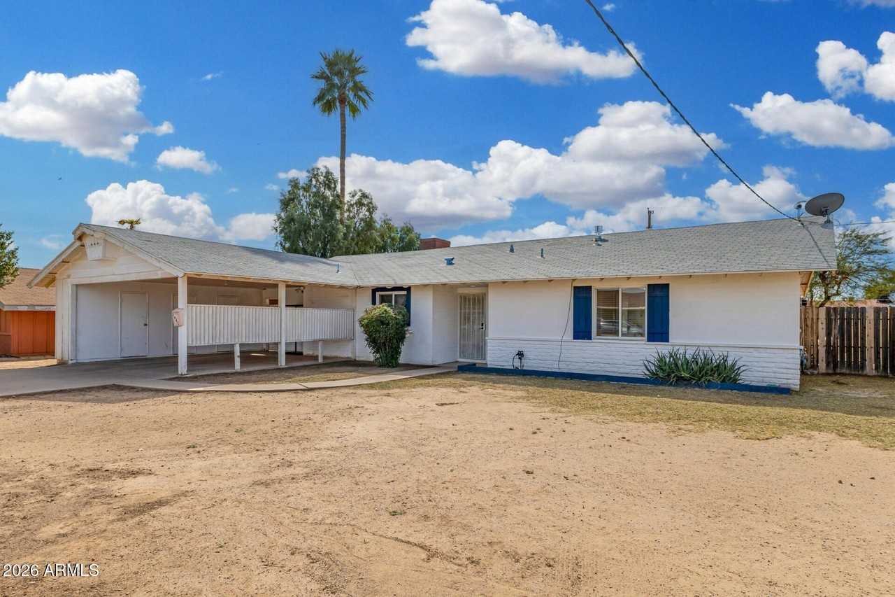 3945 W Orange Dr - Photo 7 of 31