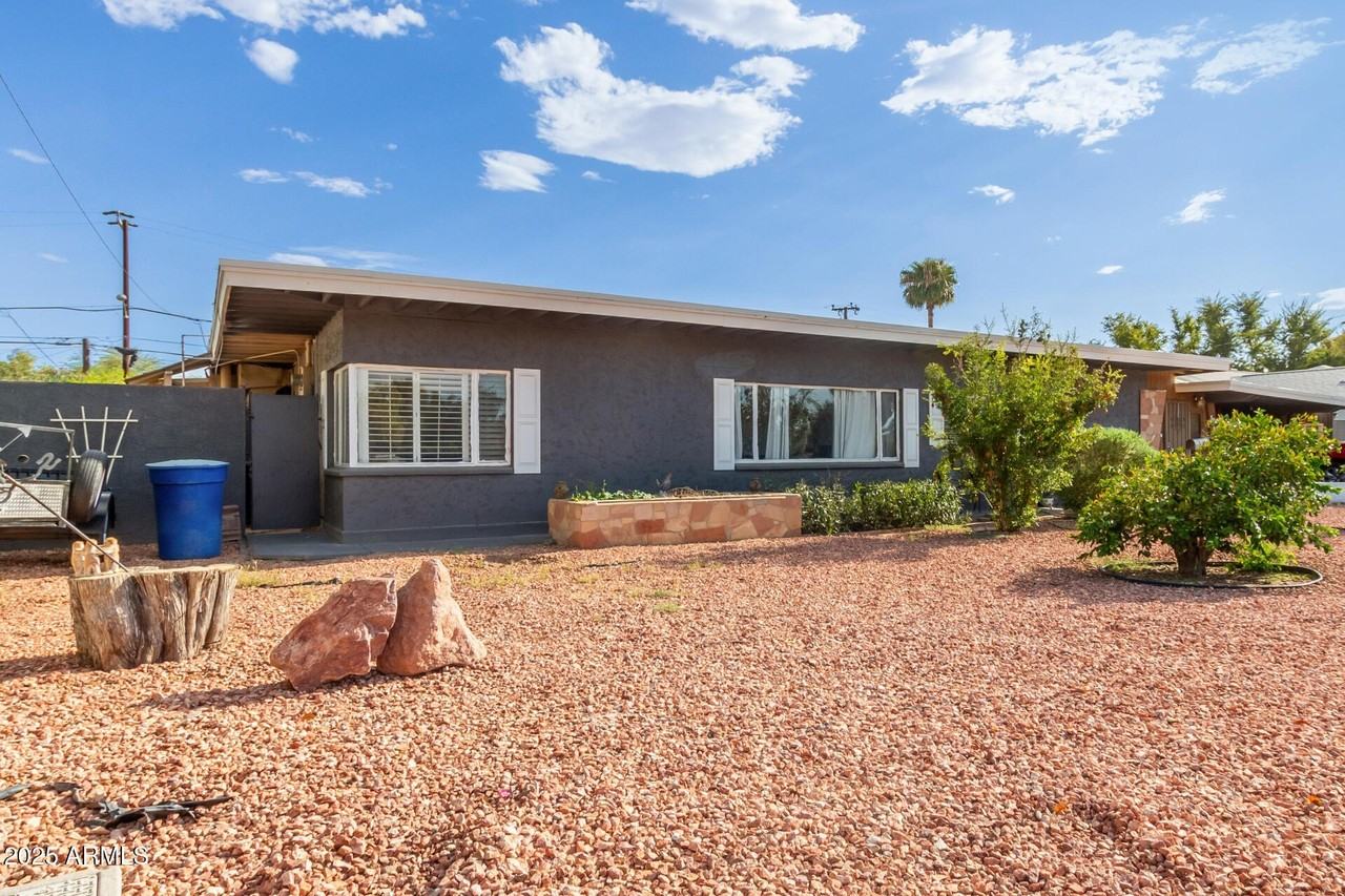 515 W Toledo St - Photo 3 of 40