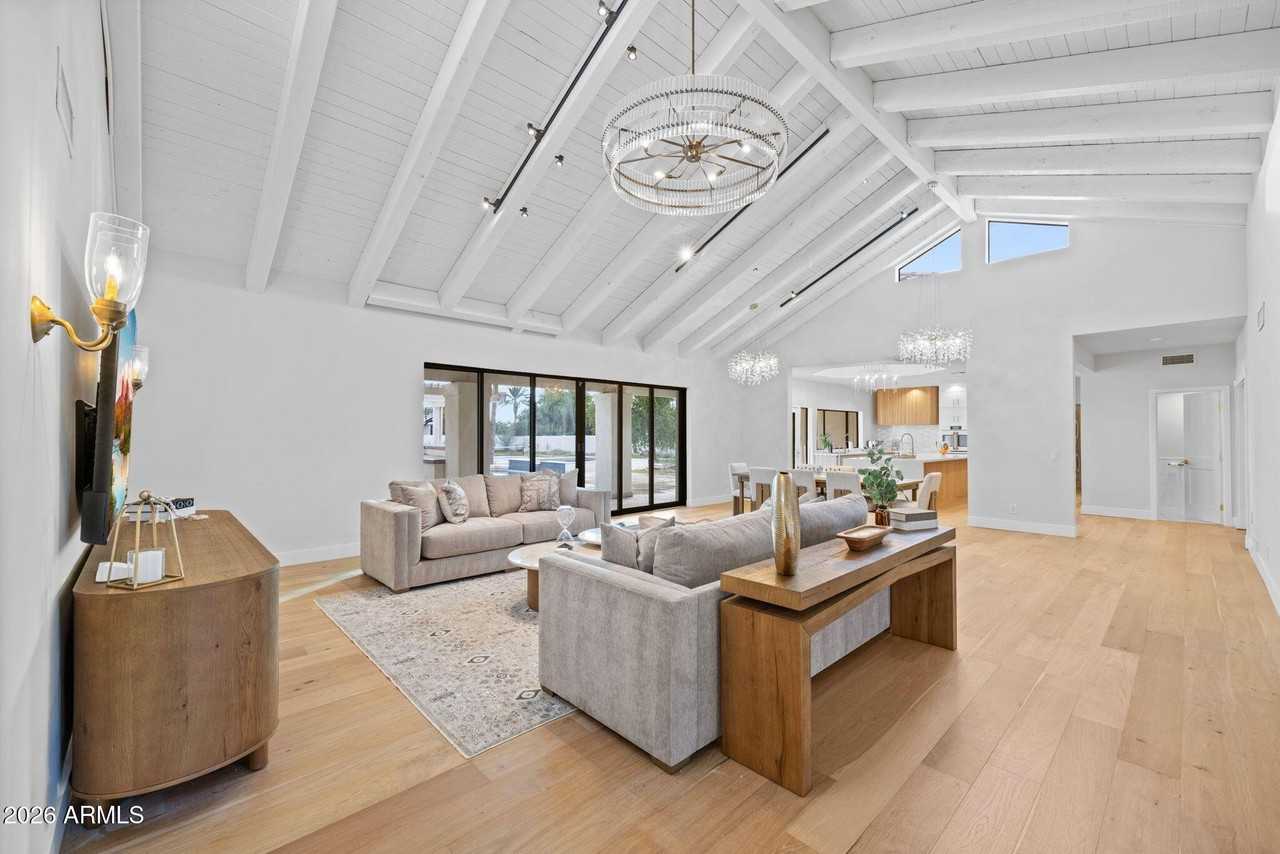 10111 E Cholla St - Photo 7 of 37