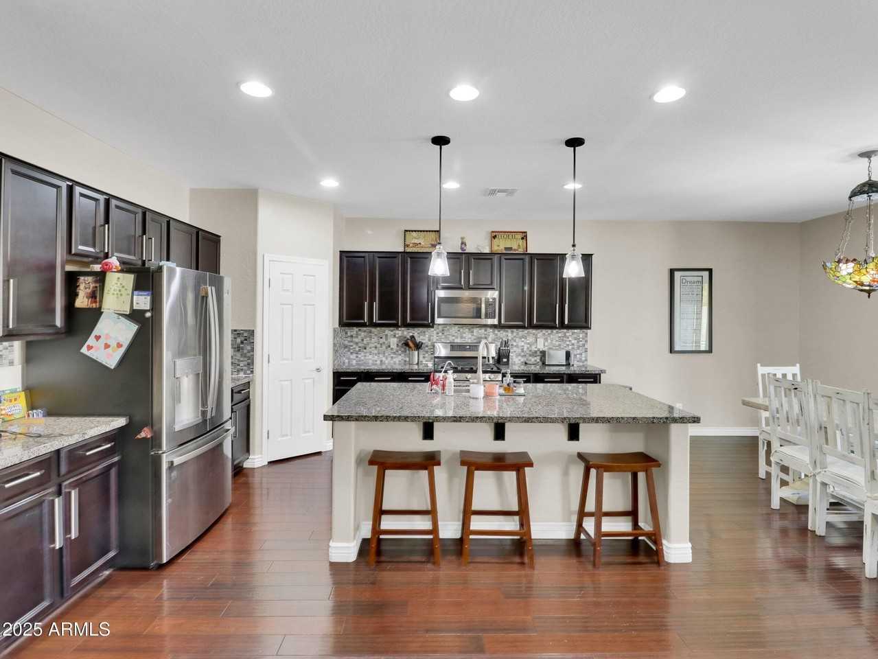 1866 E Ravenswood Dr - Photo 6 of 36