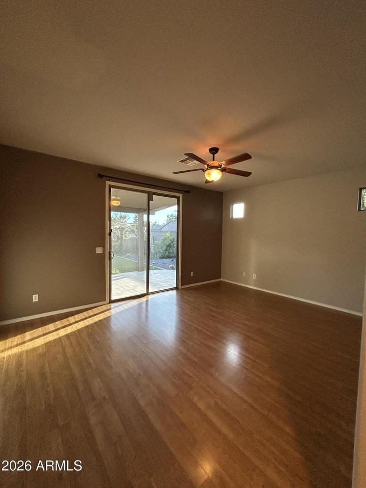 2111 E Yellowstone Pl - Photo 7 of 28