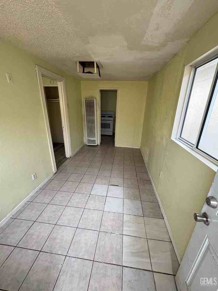 3312 Elda Ave Apt 4 #4 - Photo 2 of 6
