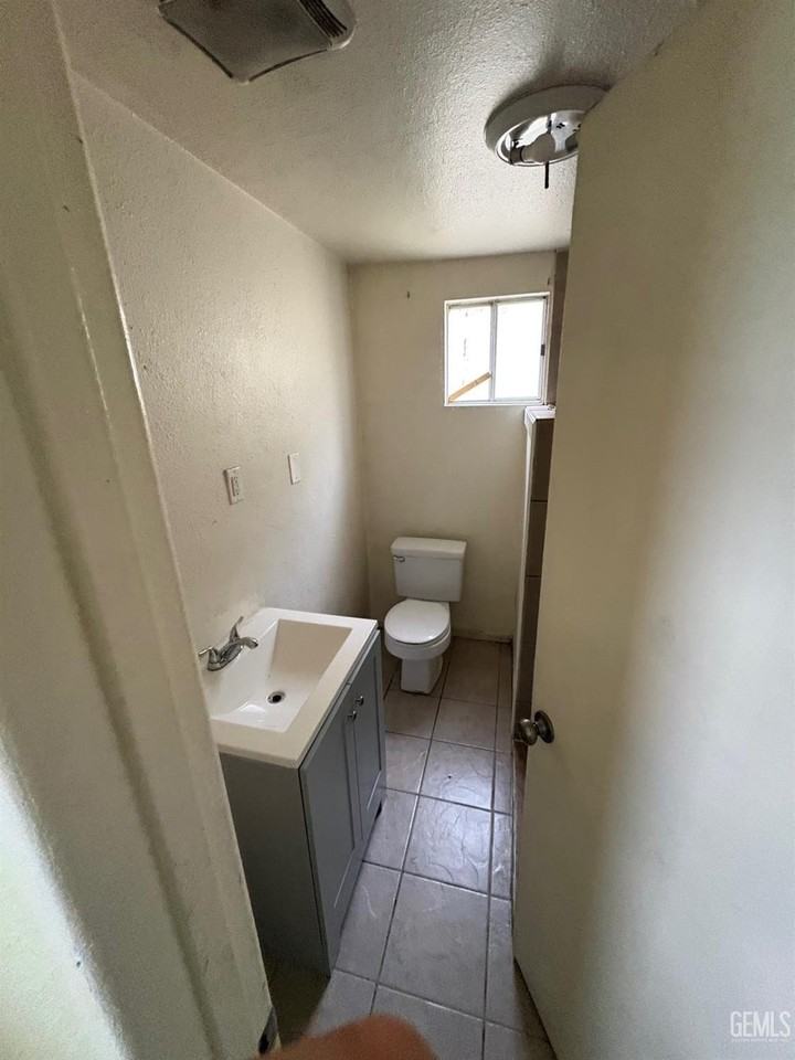 3312 Elda Ave Apt 4 #4 - Photo 6 of 6