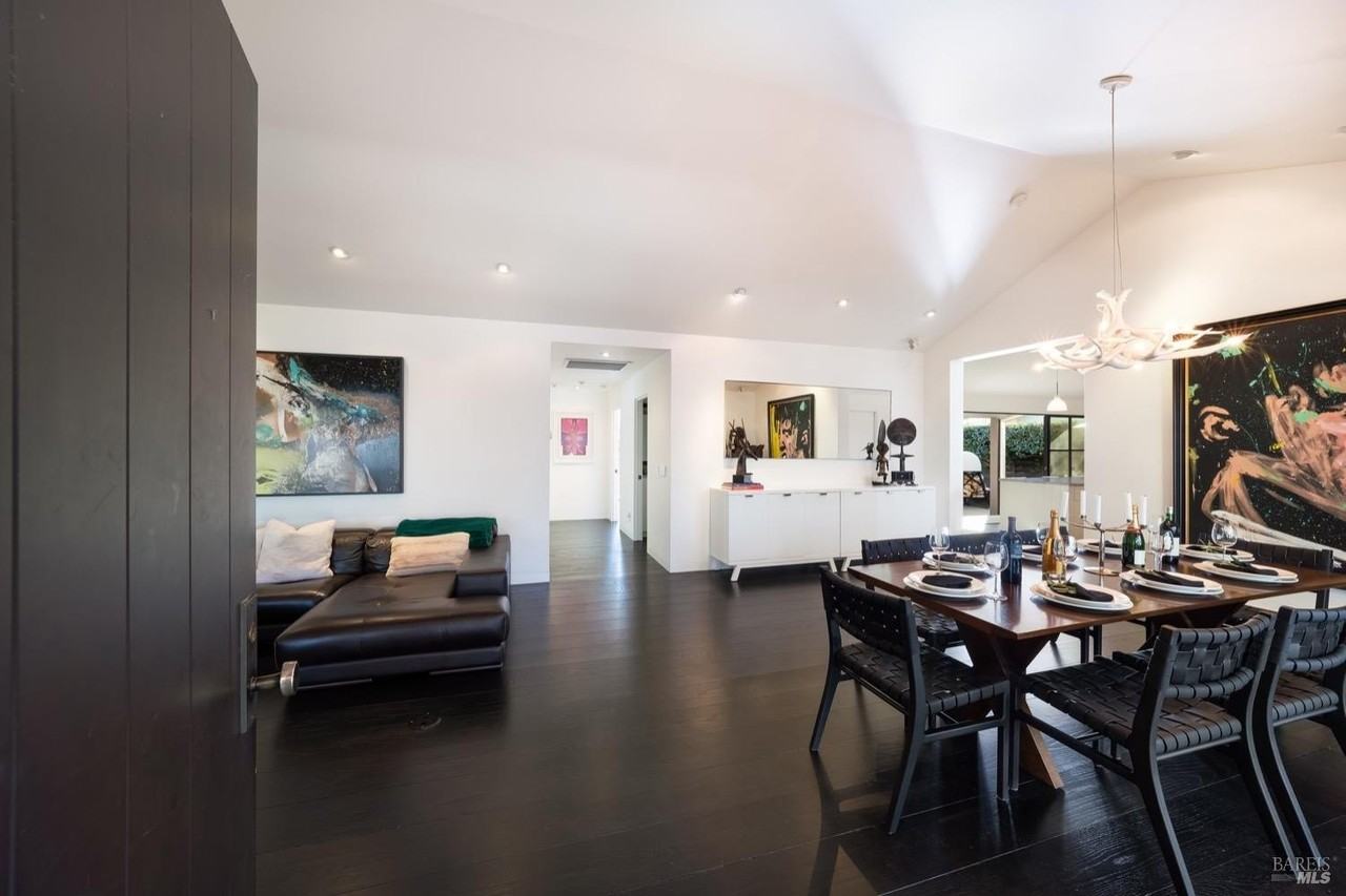 1811 Hillview Pl - Photo 5 of 41