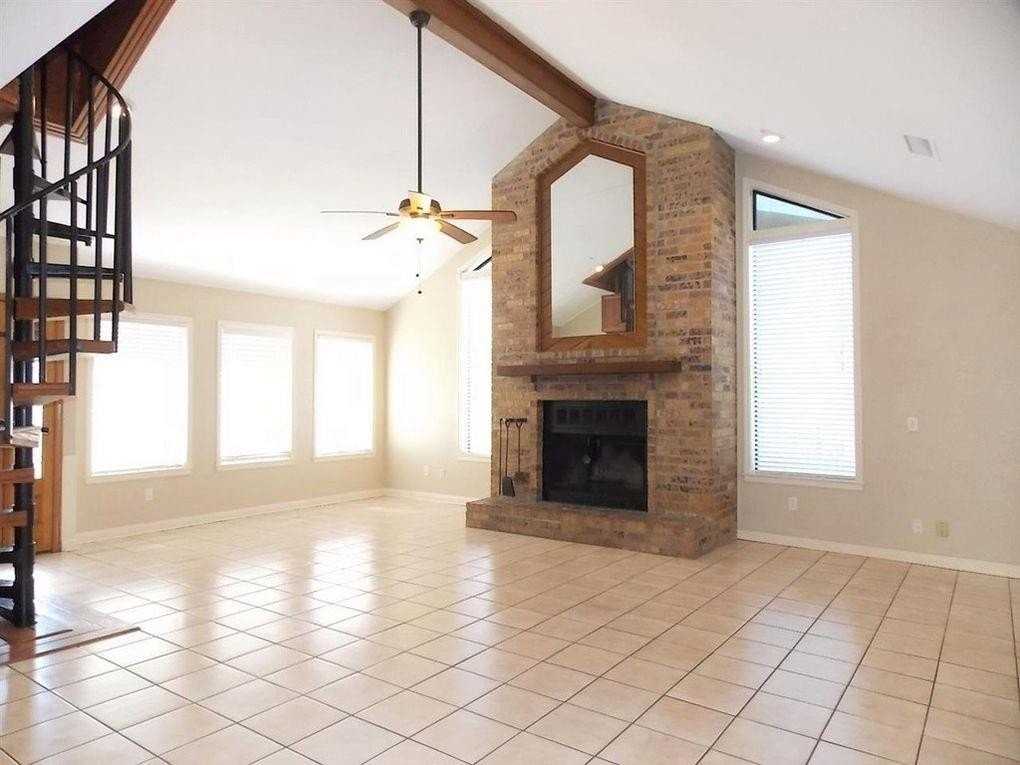 9280 Manion Dr - Photo 3 of 10