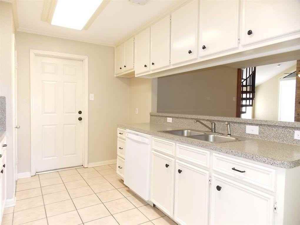 9280 Manion Dr - Photo 5 of 10