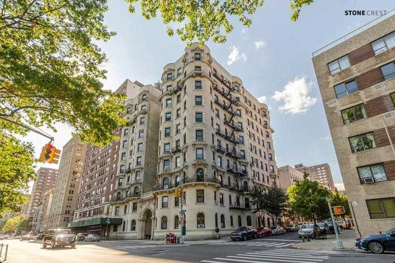 418 Central Park W - Photo 4 of 8