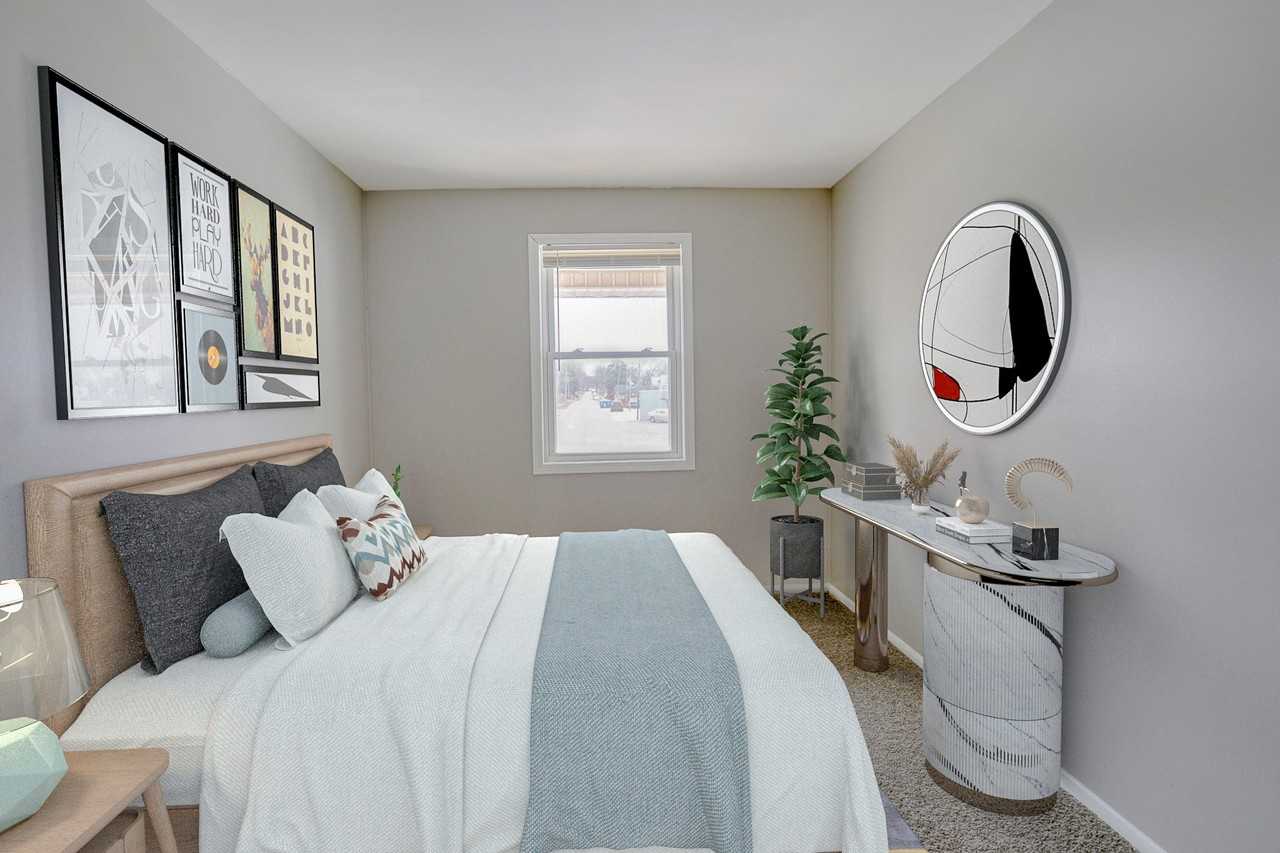 1536 Colfax Street - Photo 6 of 8