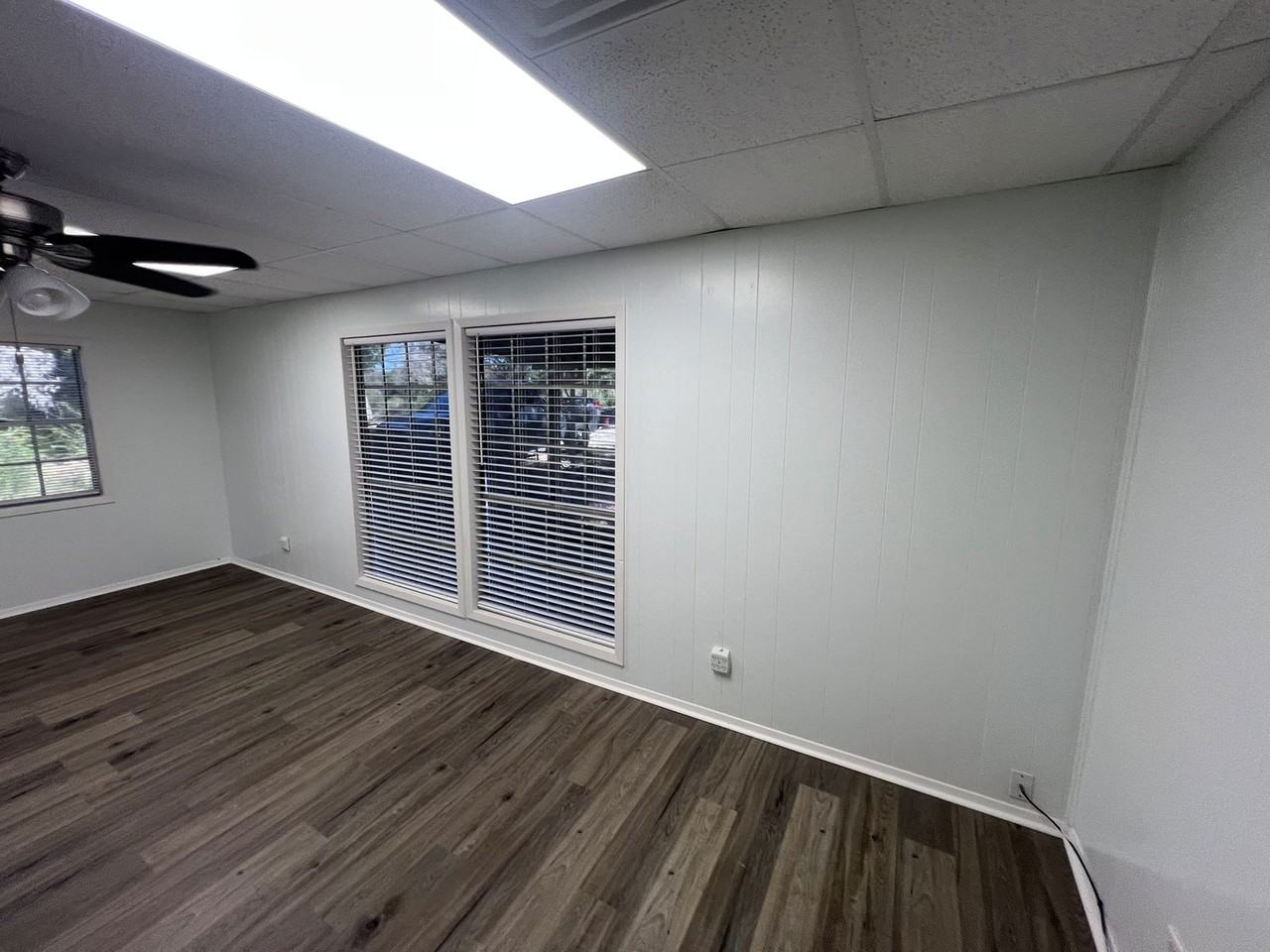 11106 N Dowling Rd - Photo 5 of 8