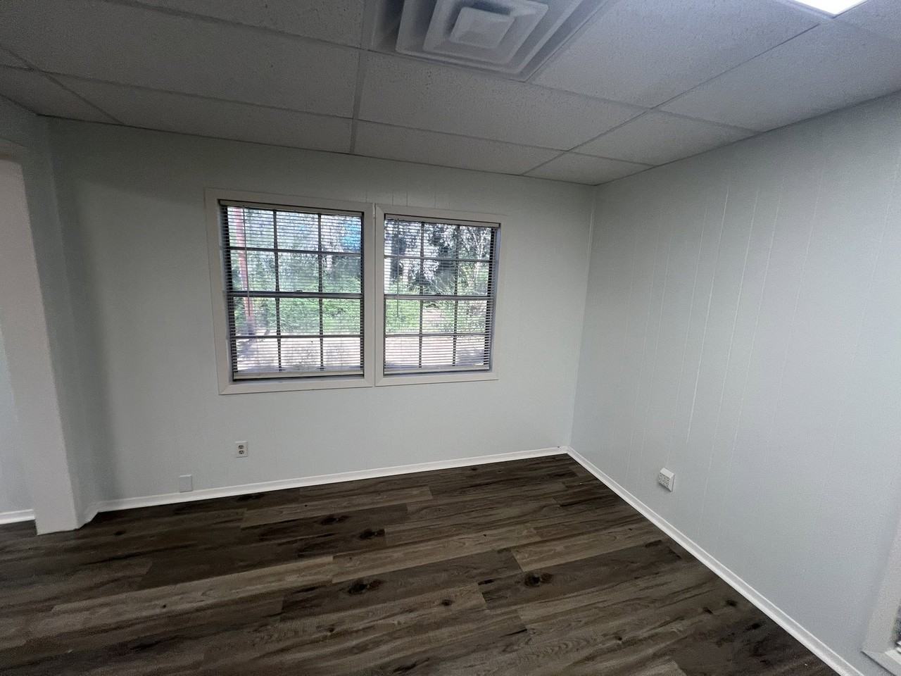 11106 N Dowling Rd - Photo 7 of 8