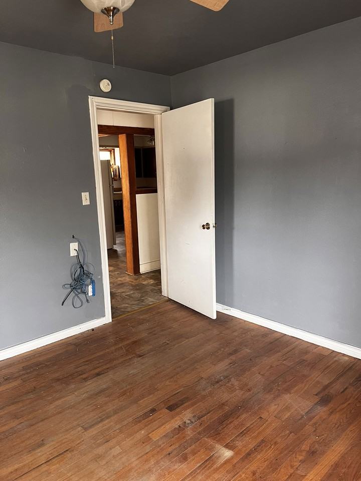 4101 College Main St - Photo 5 of 8