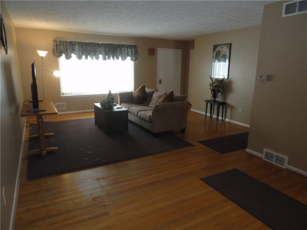 64 Greenway Blvd - Photo 7 of 33