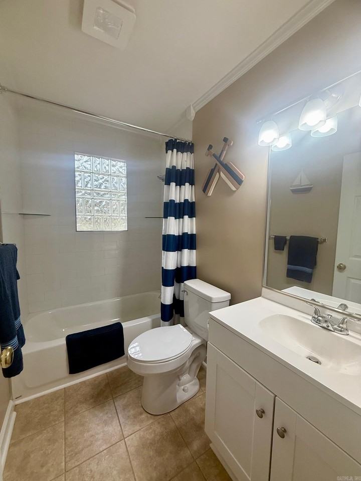 150 Sun St - Photo 7 of 9