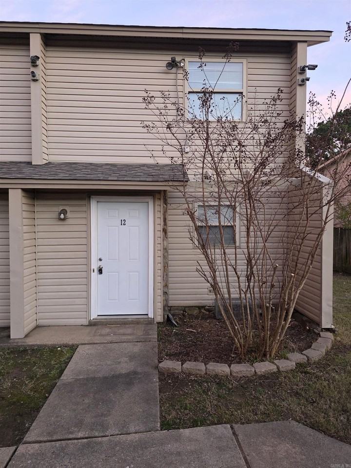 12 Edgehill Cv - Photo 2 of 13