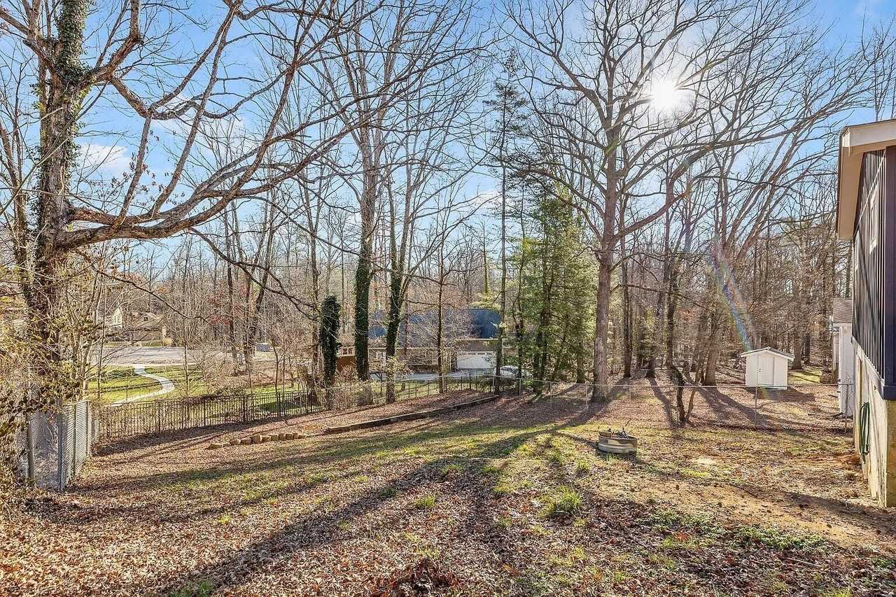 627 Miles Rd - Photo 2 of 17