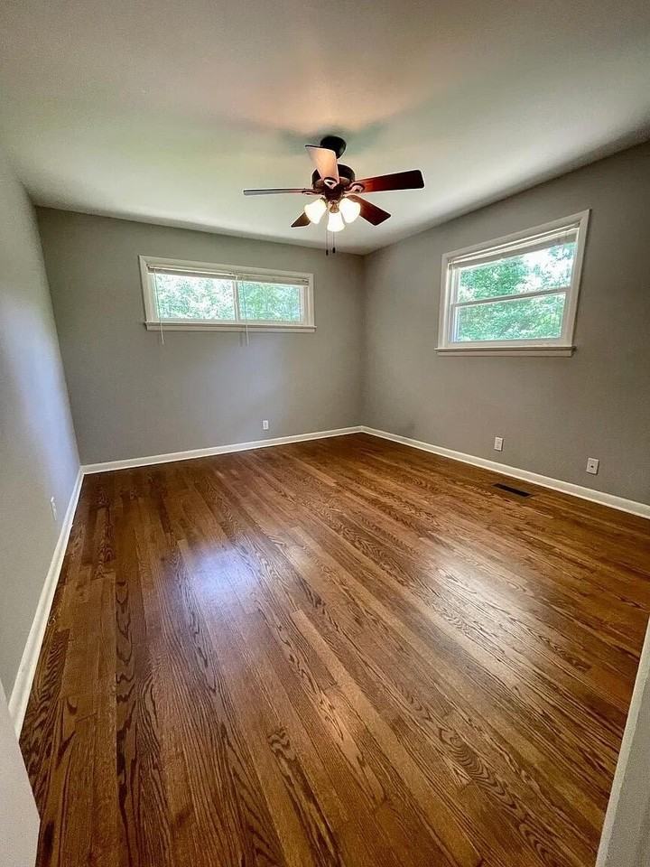 1310 Aswan Dr - Photo 7 of 9