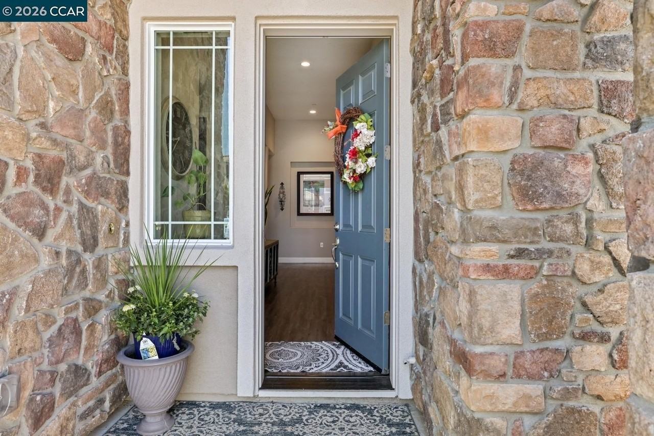 39 Pato Ct - Photo 2 of 23