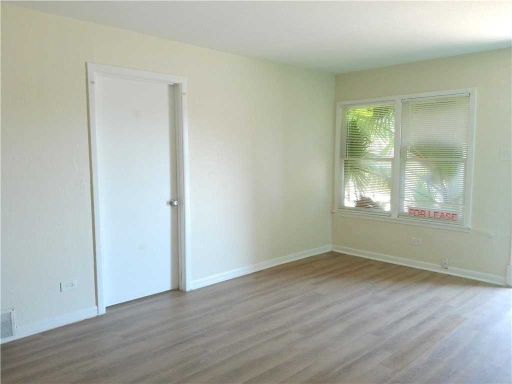 3120 Santa Fe St #2 - Photo 2 of 12