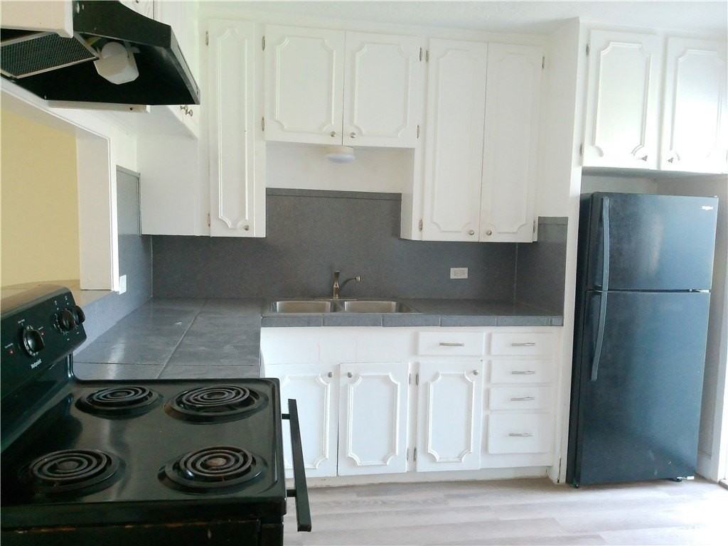 3120 Santa Fe St #2 - Photo 4 of 12