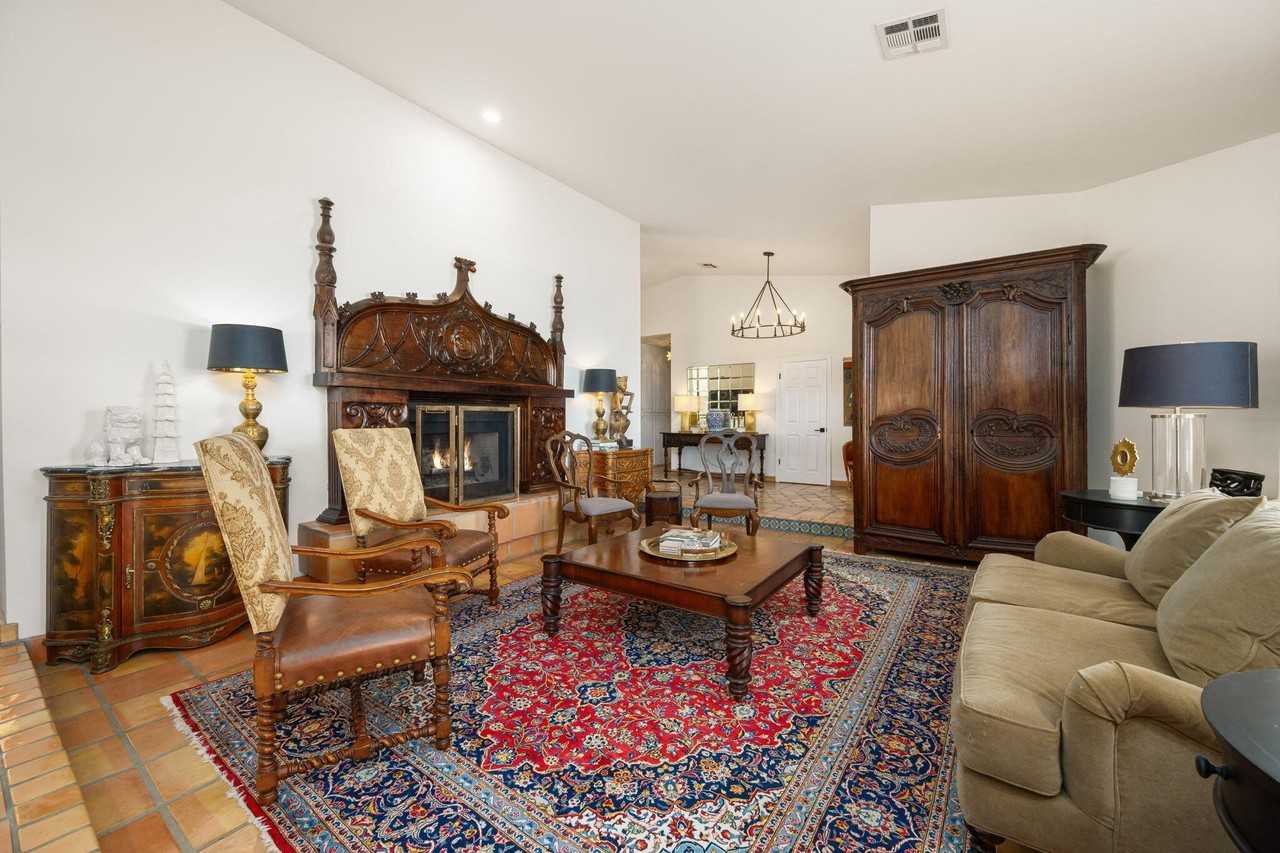 73055 Amber St - Photo 7 of 29