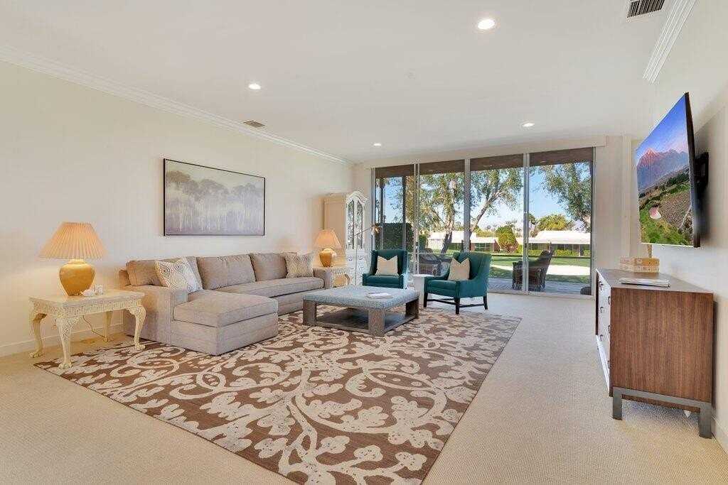 47126 El Menara Cir - Photo 5 of 37