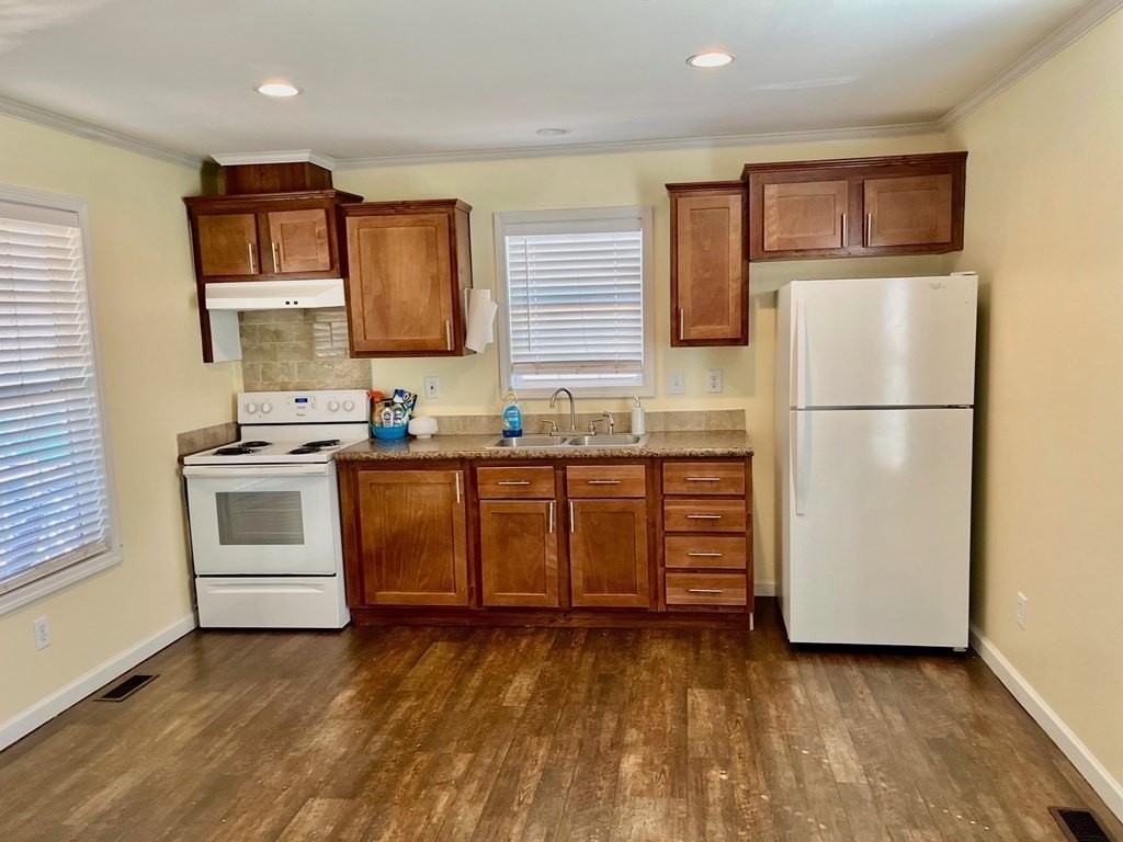 171 Aristeos Ln - Photo 3 of 6