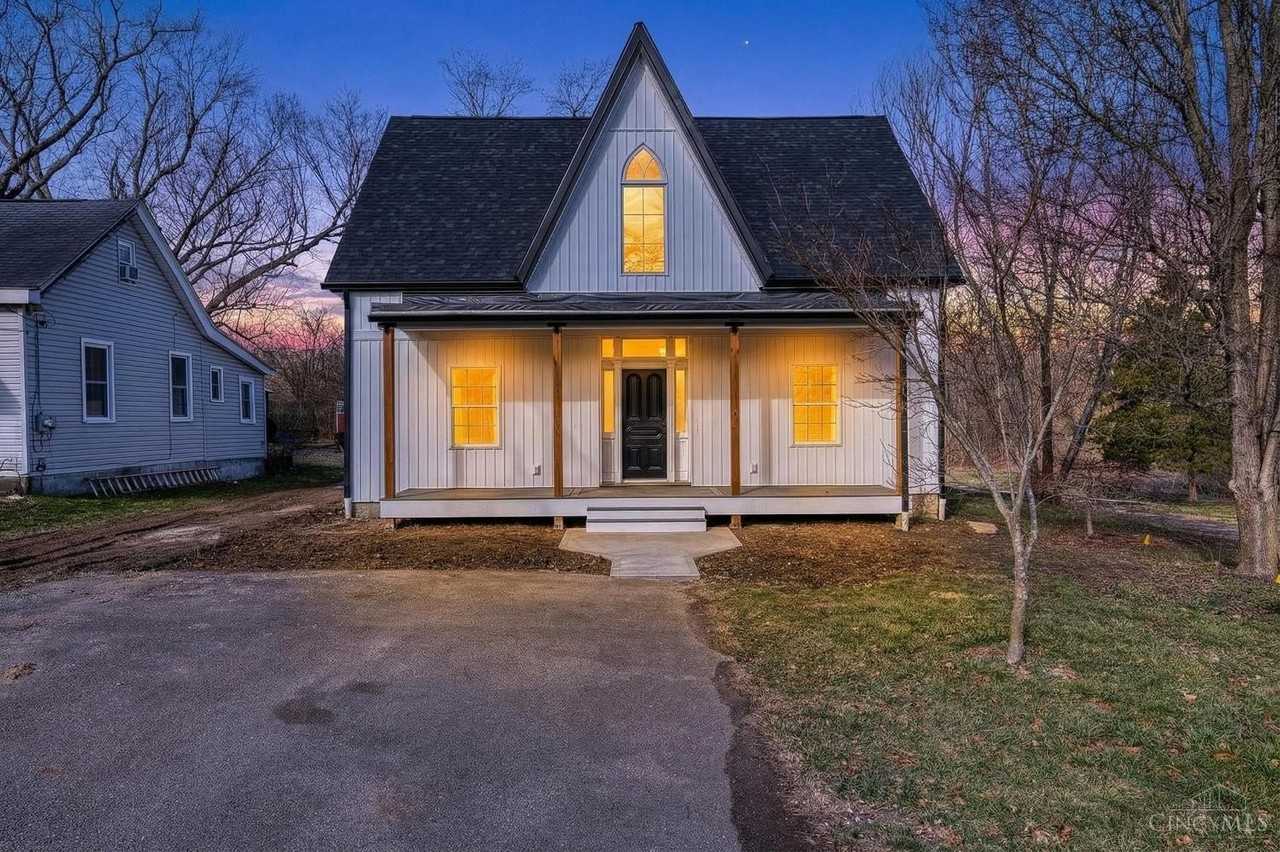 353 S Main St - Photo 2 of 38