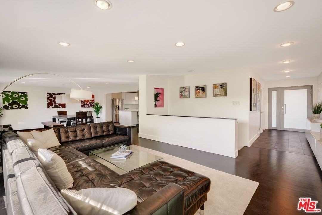 2388 Kimridge Rd - Photo 7 of 50