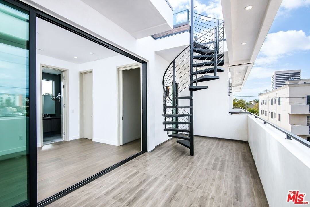 1819 1/2 Veteran Ave - Photo 7 of 19