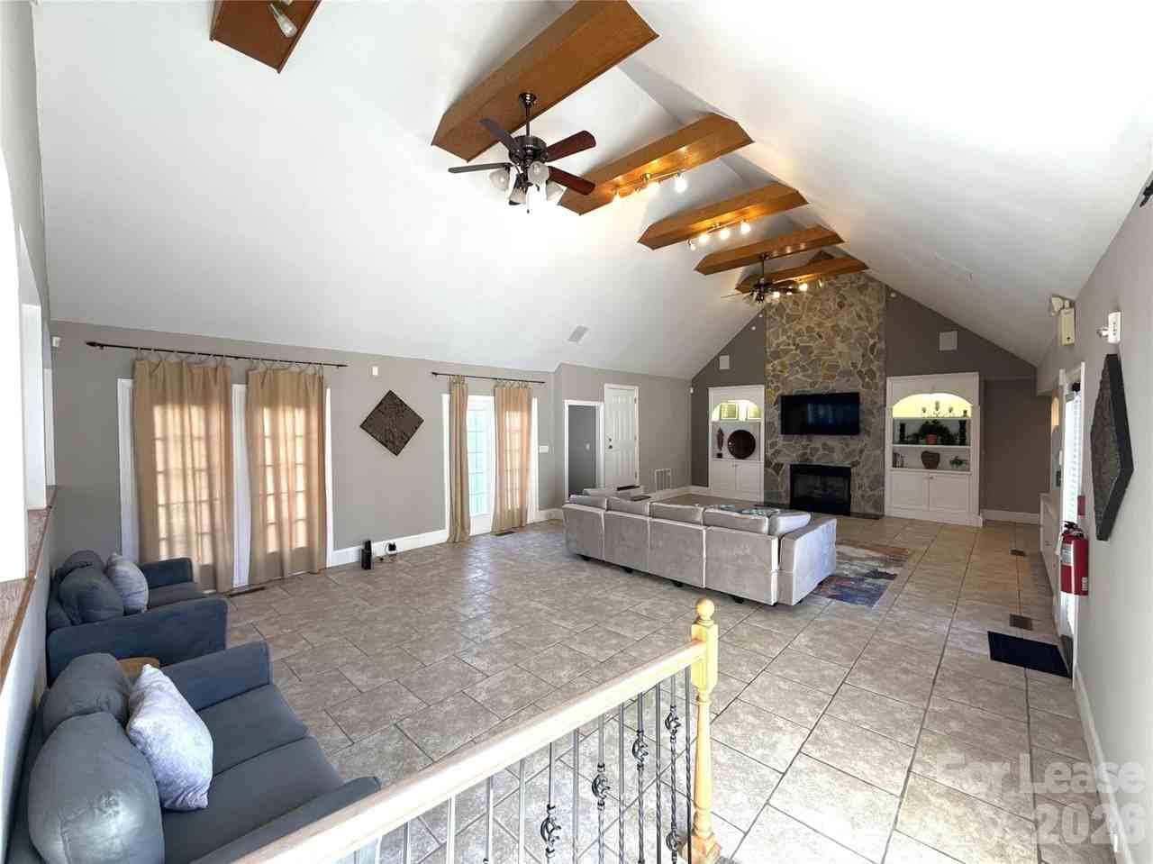 14009 Thompson Rd - Photo 5 of 42