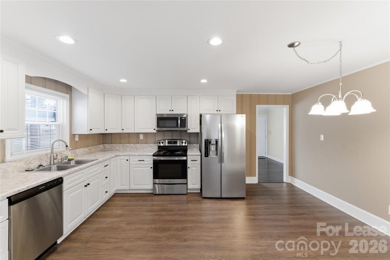 4000 Fieldcrest Rd - Photo 3 of 24