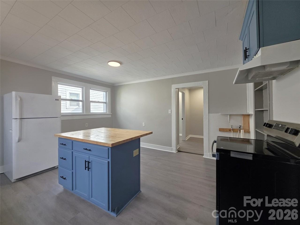 1212 N Church St - Photo 7 of 20