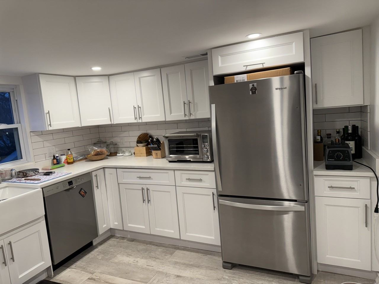 2 Oak Street unit: Upper - Photo 3 of 16