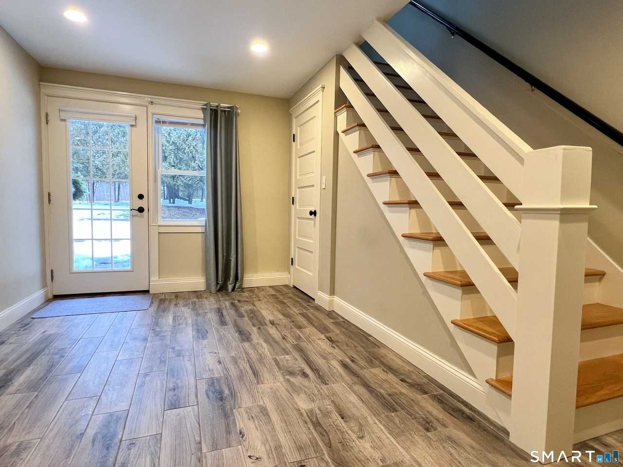 133 Boston Post Rd - Photo 5 of 26