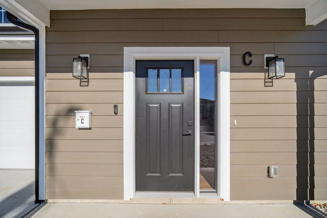 508 W 2nd Ave Unit C - Photo 4 of 35