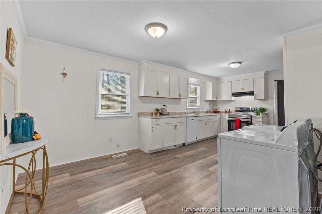 306 Glenola St - Photo 4 of 18