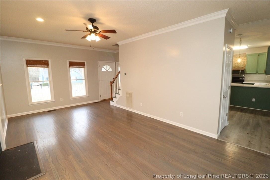 2704 Thurrock Dr - Photo 4 of 35