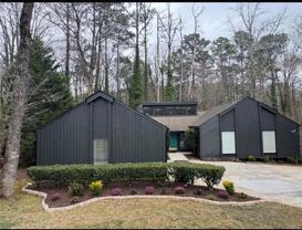 192 Kings Row Ne - Photo 1 of 1