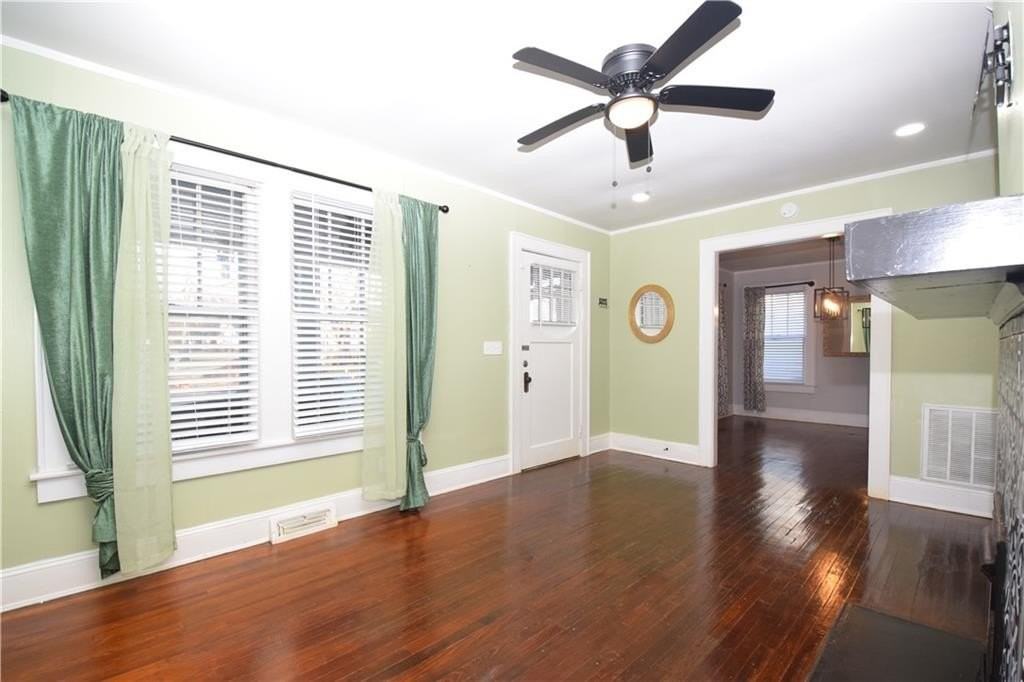 3116 Jackson St - Photo 4 of 21