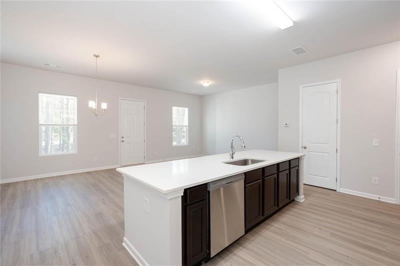 625 Everett Ln - Photo 2 of 13